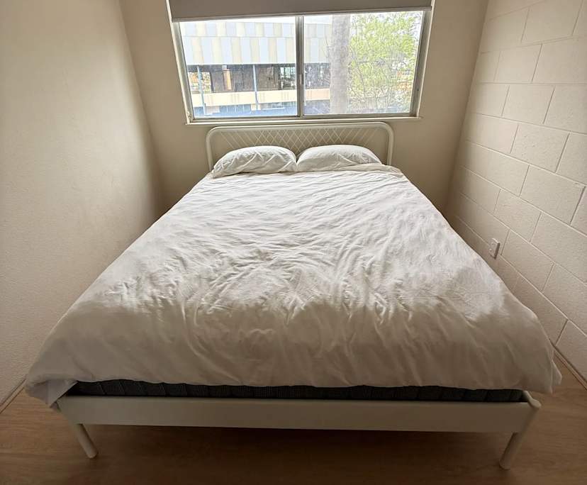 Whole property with 2 rooms for rent