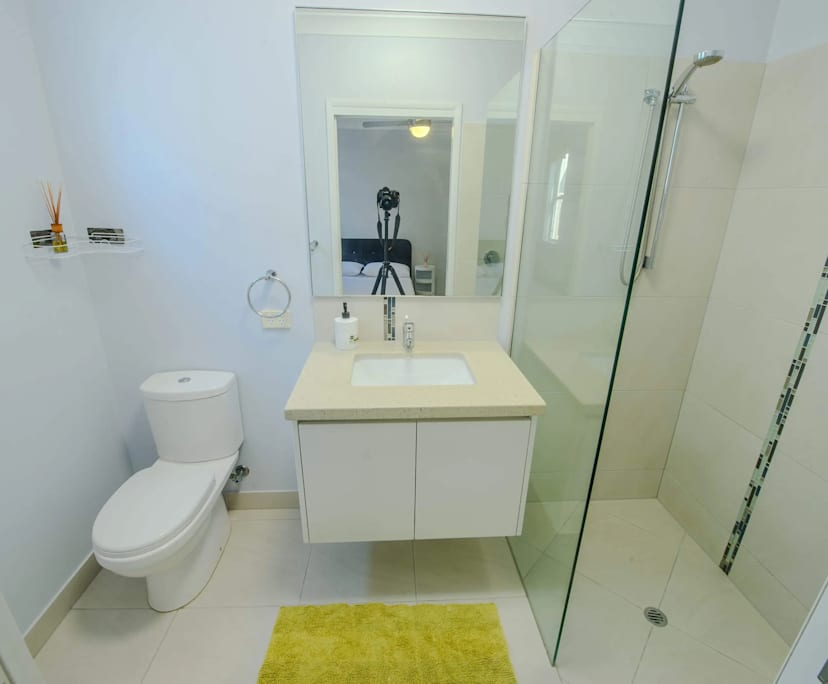 Furnished room with own bathroom
