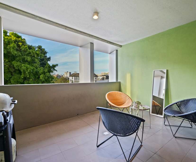 Whole property with 2 rooms for rent