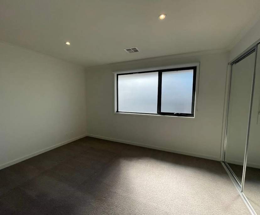 propertyImage