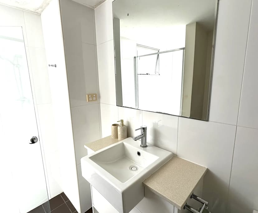 $405, Flatshare, 3 bathrooms, Brisbane City QLD 4000