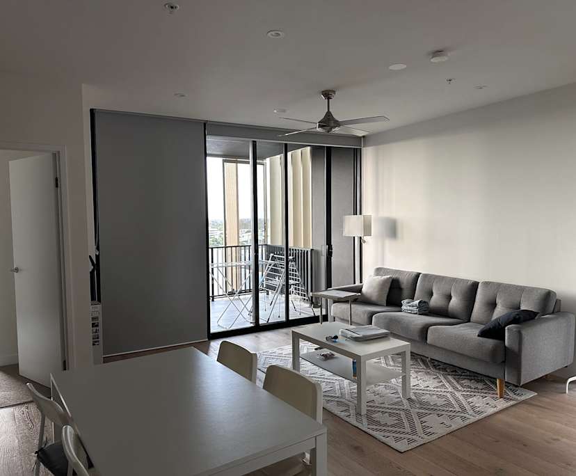 Furnished room in a flatshare
