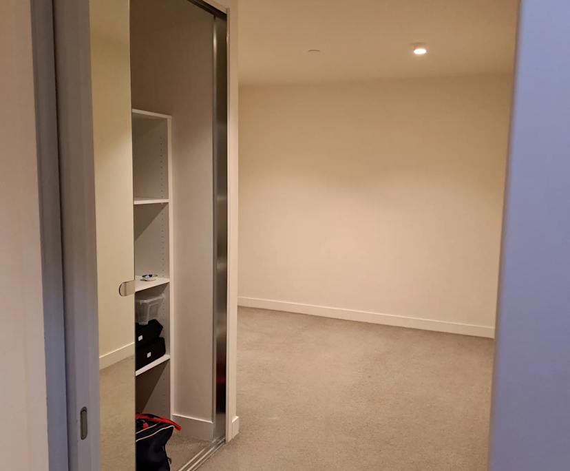 $350, Flatshare, 2 bathrooms, South Yarra VIC 3141