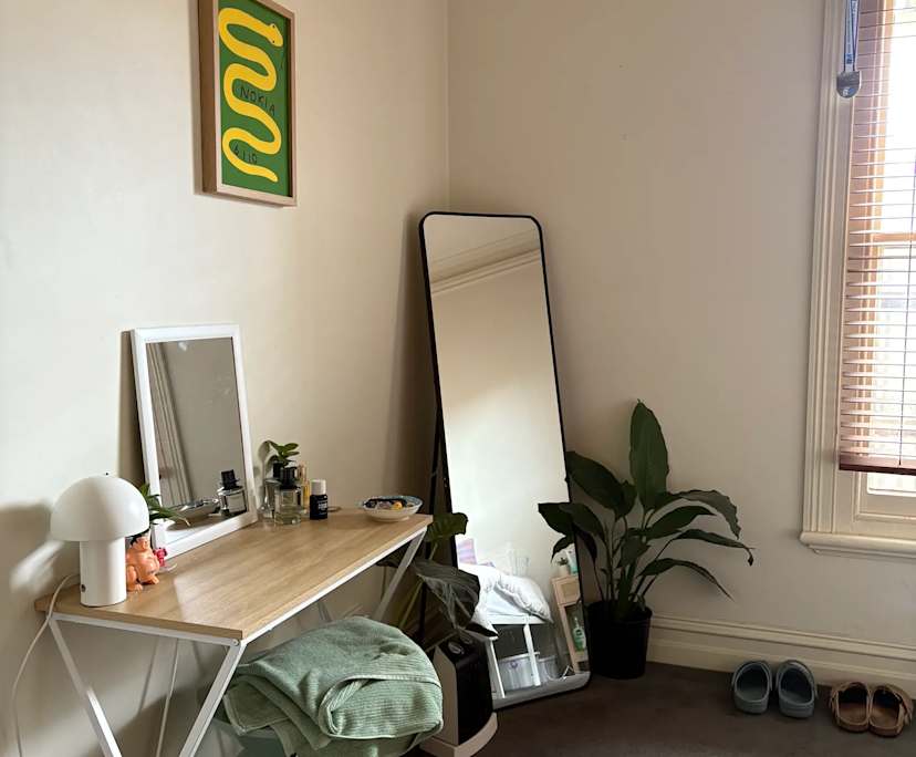 Unfurnished room in a share house