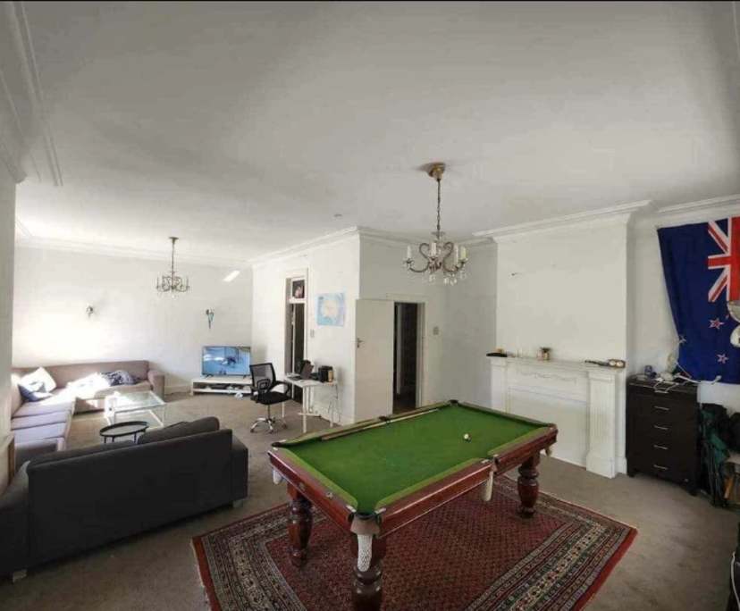 Unfurnished room in a share house