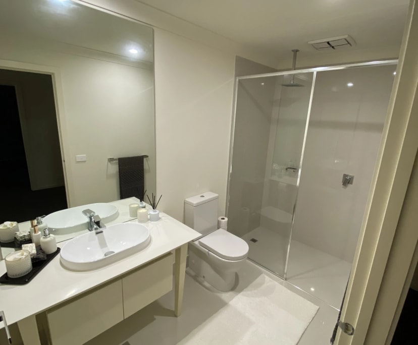 Unfurnished room with own bathroom
