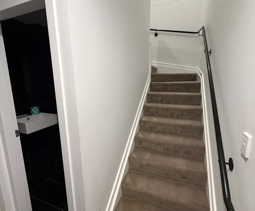 $600, 1-bed, 1 bathroom, Kingston ACT 2604