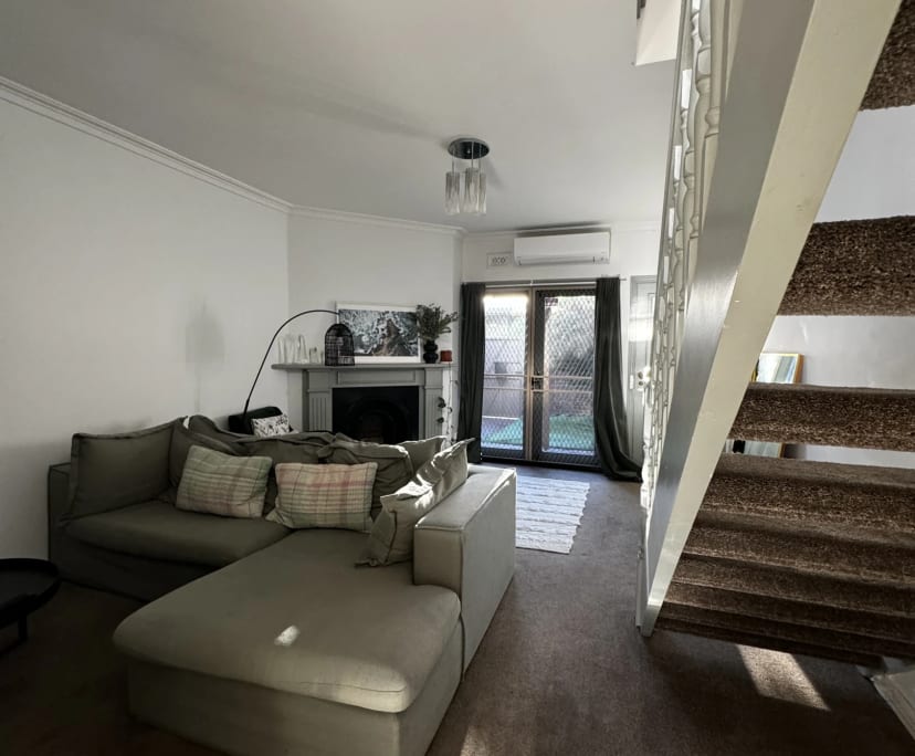 Room in a share house
