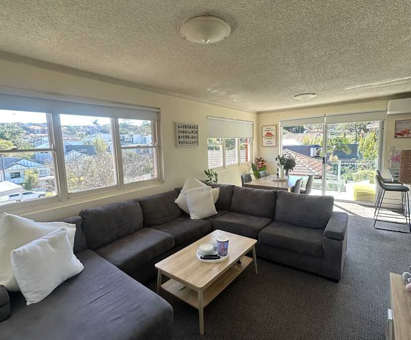 Whole property with 2 rooms for rent