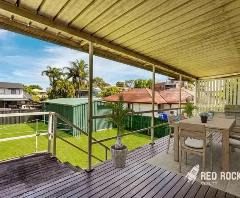 Whole property with 6 rooms for rent