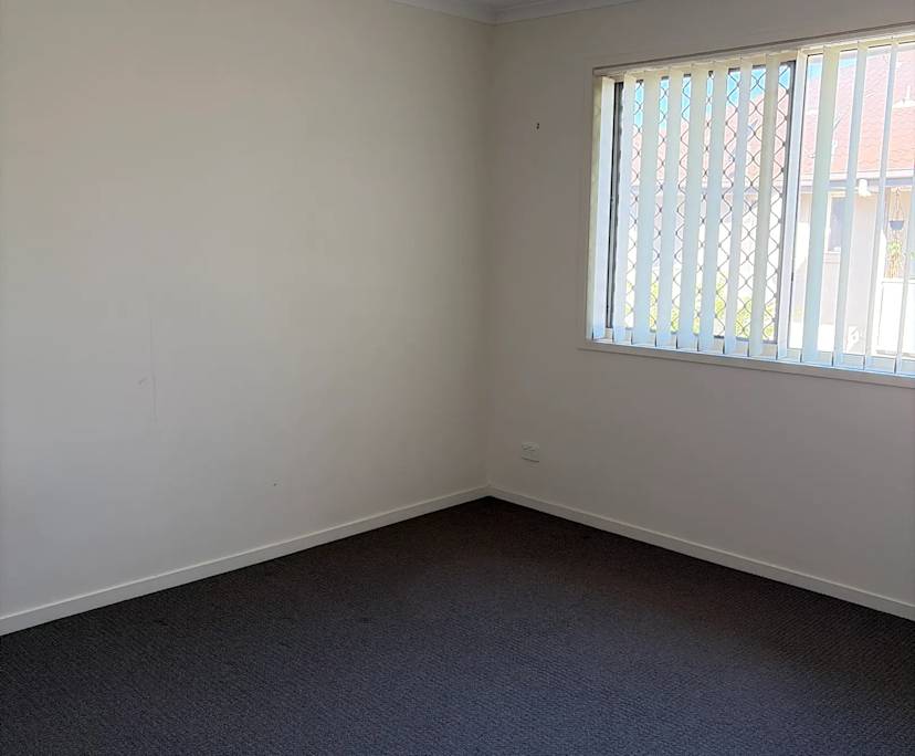 Unfurnished room in a share house