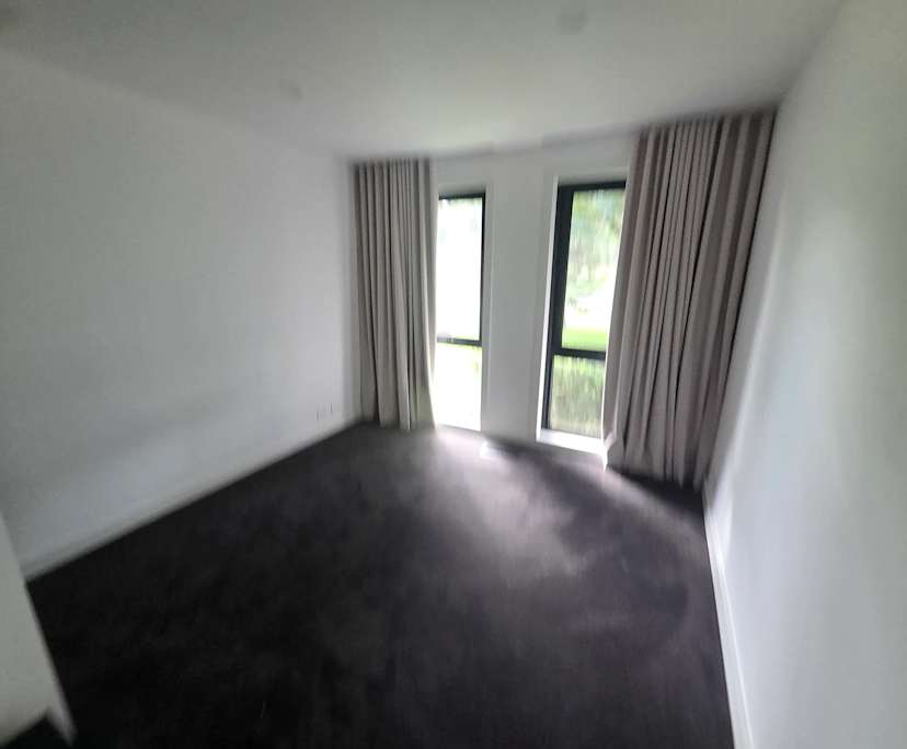 Unfurnished room with own bathroom
