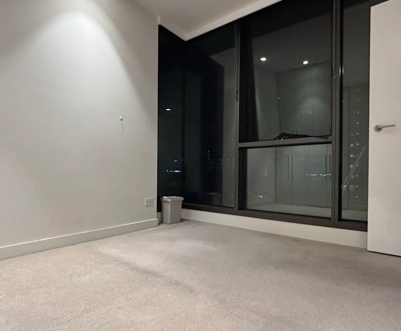 Unfurnished room with own bathroom