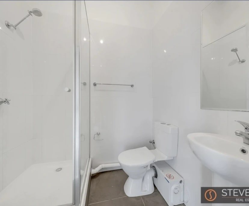 $400, 1-bed, 1 bathroom, Richmond VIC 3121