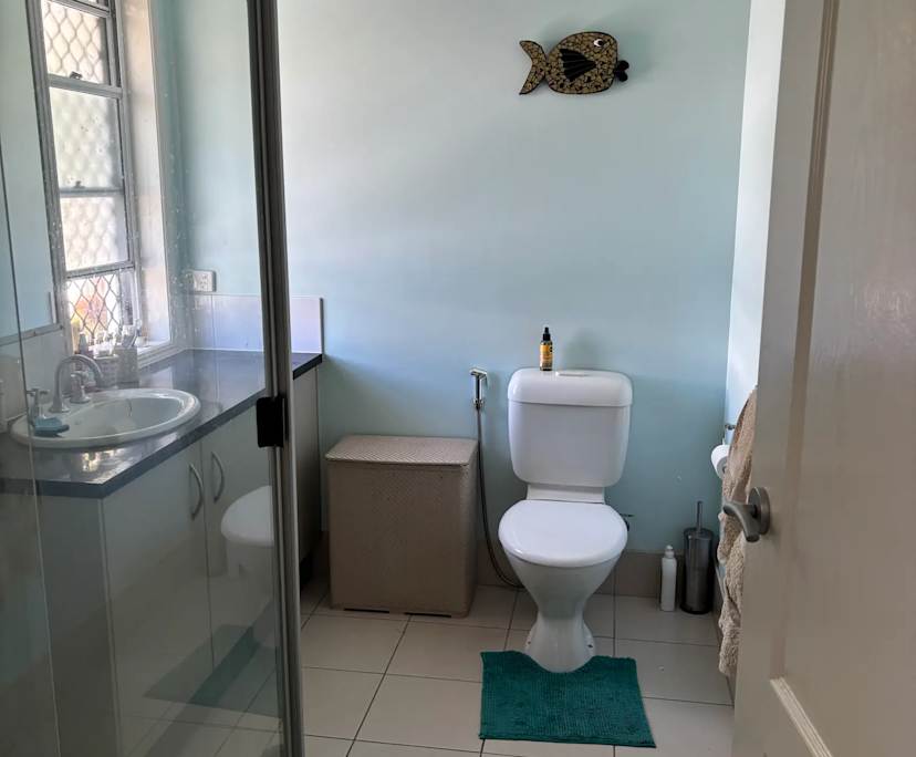 Unfurnished room with ensuite in a flatshare
