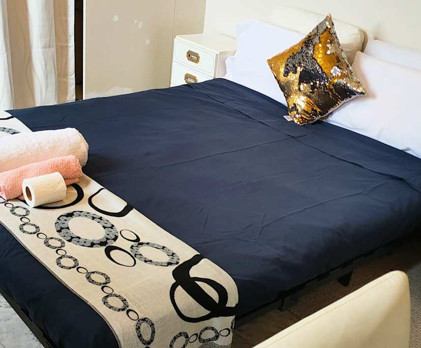 Furnished room in a flatshare