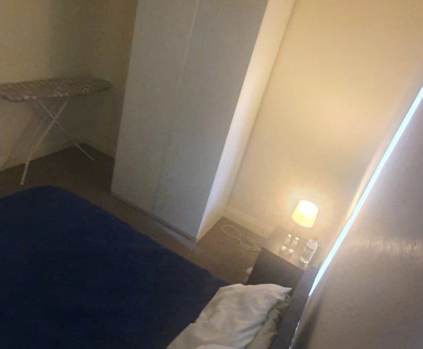 Furnished room in a share house