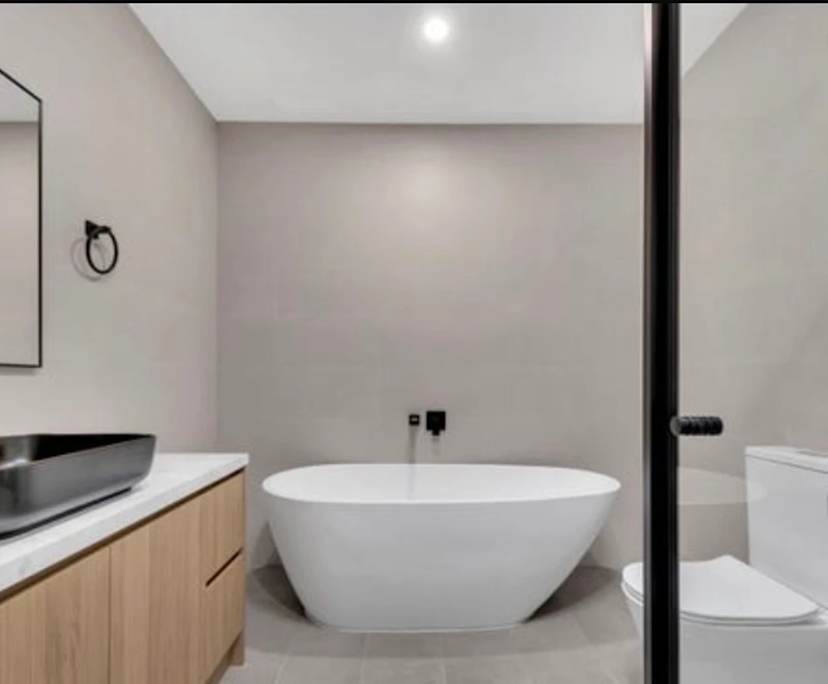 Unfurnished room in a share house