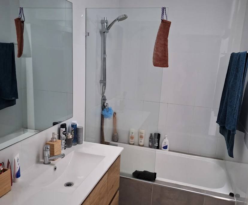 Furnished room with own bathroom