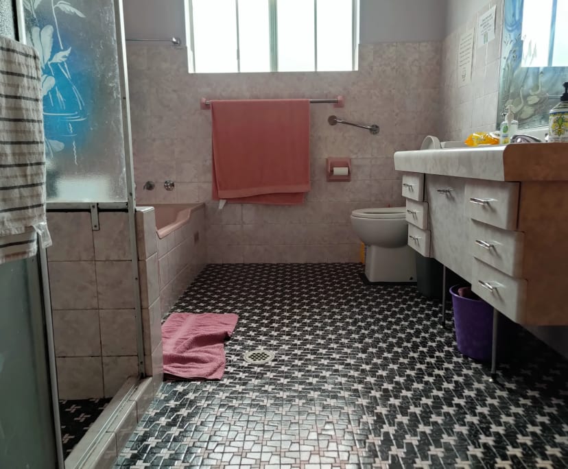 $260, Share-house, 4 bathrooms, Miranda NSW 2228