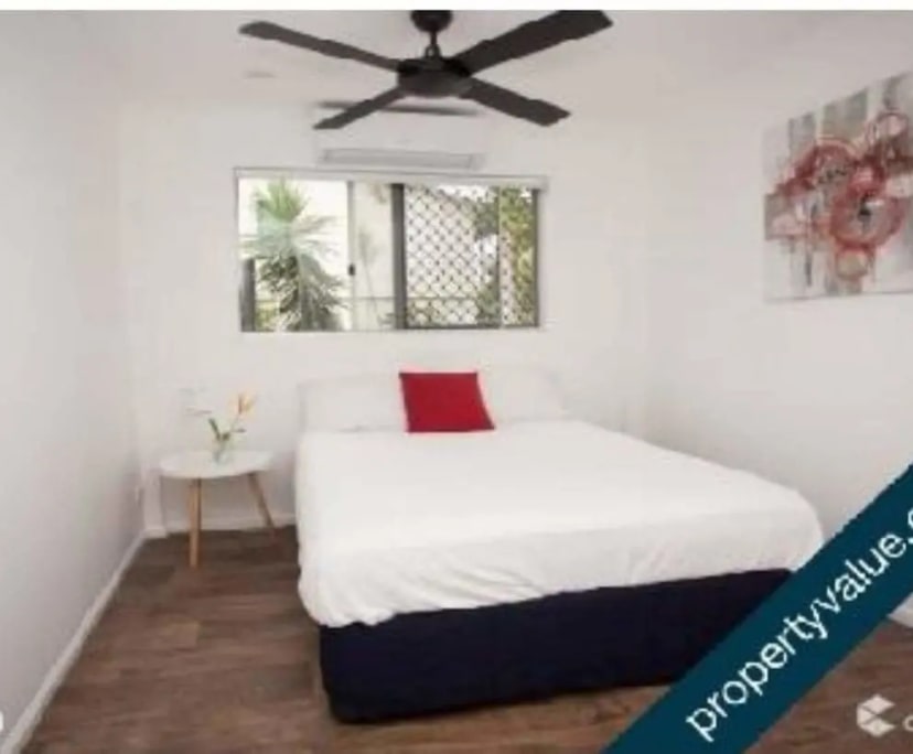 Granny Flat for Rent in Bungalow, Cairns 350, Fle...