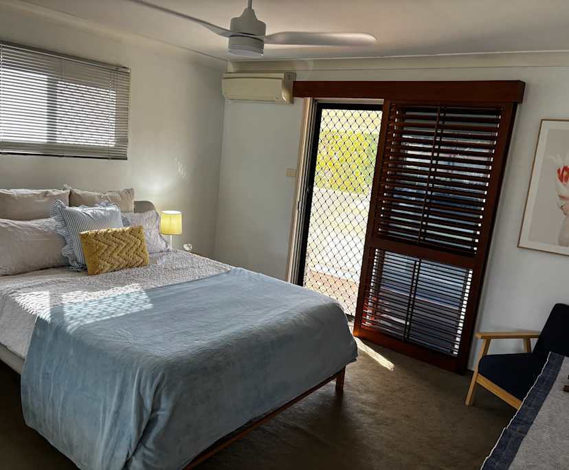 Furnished room in a share house