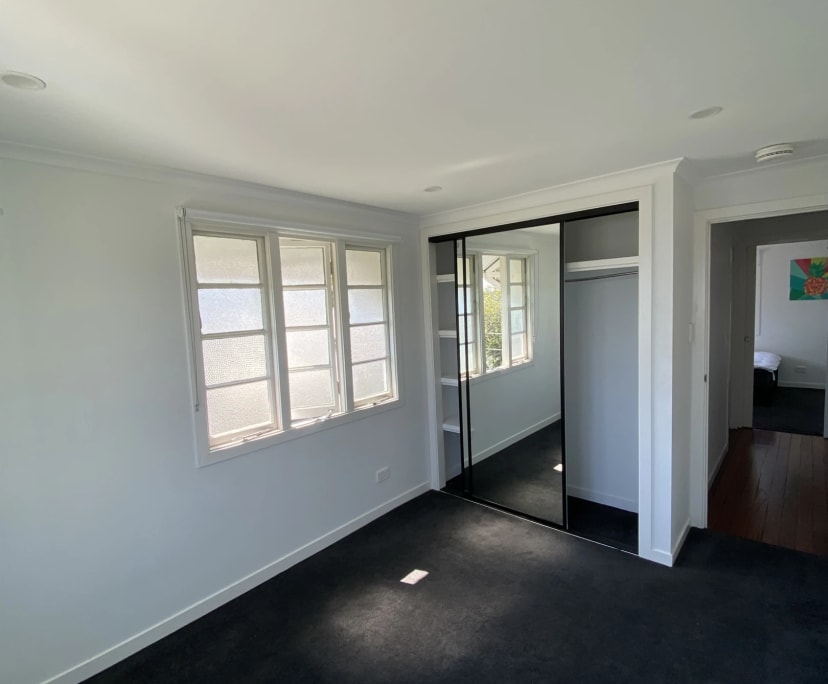 $350, Share-house, 4 bathrooms, Hawthorne QLD 4171
