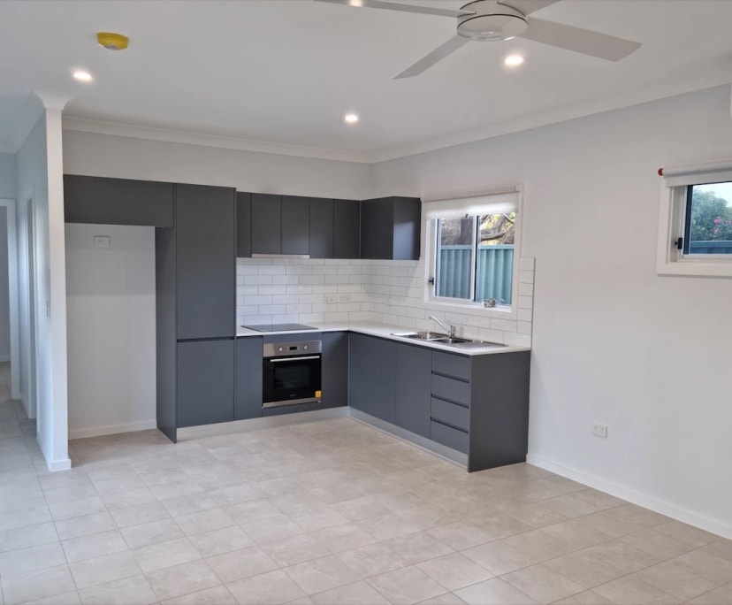 $400, Whole-property, 2 bathrooms, Sefton NSW 2162