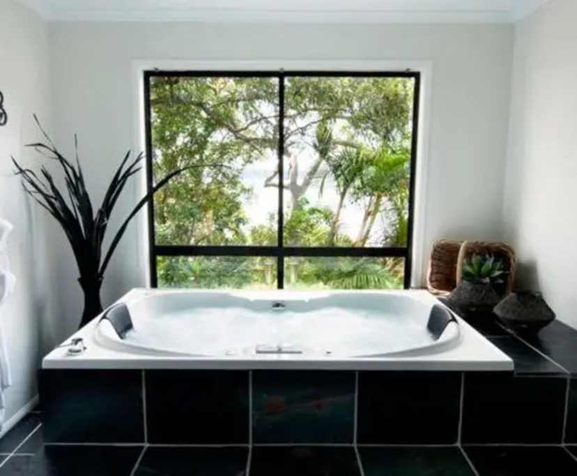 $1,500, 1-bed, 1 bathroom, Macleay Island QLD 4184
