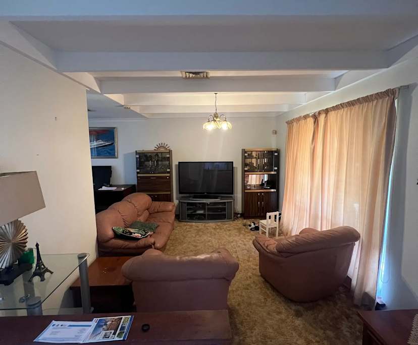 Room in a share house