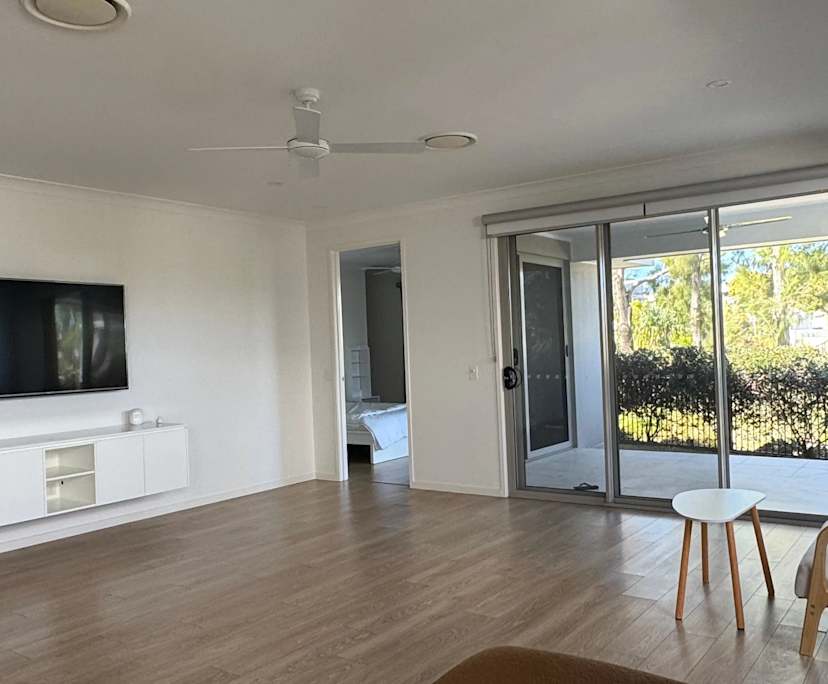 $325, Share-house, 4 bathrooms, Hope Island QLD 4212