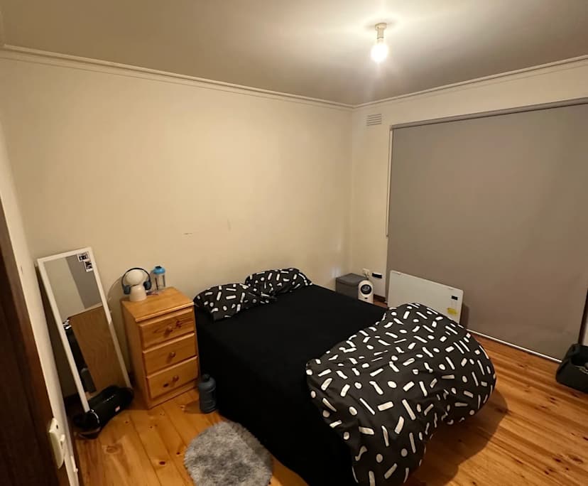 Unfurnished room in a share house