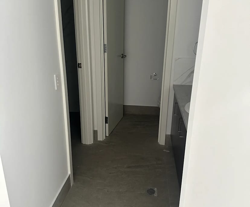 Unfurnished room in a share house