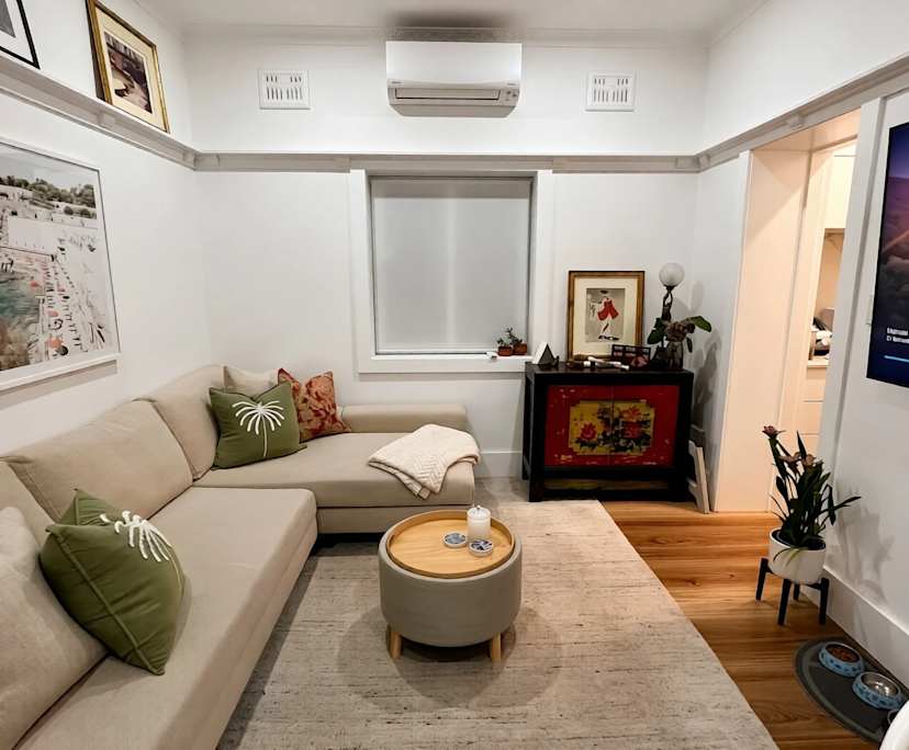 Whole property with 2 rooms for rent
