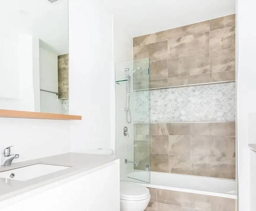 Unfurnished room in a share house