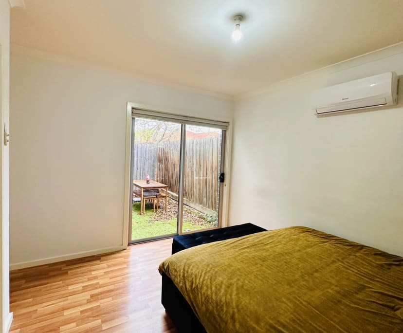 Furnished room in a share house