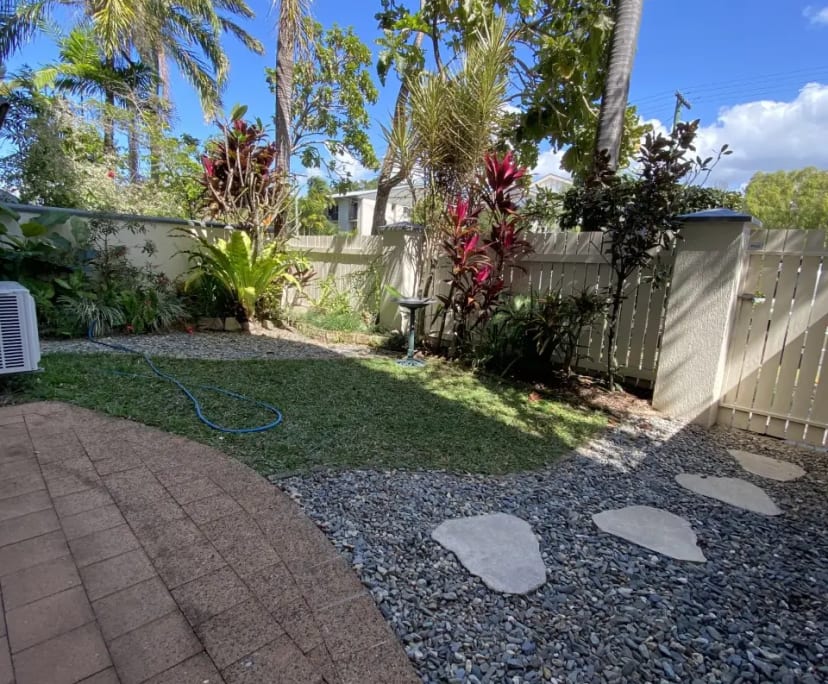 Whole property with 2 rooms for rent