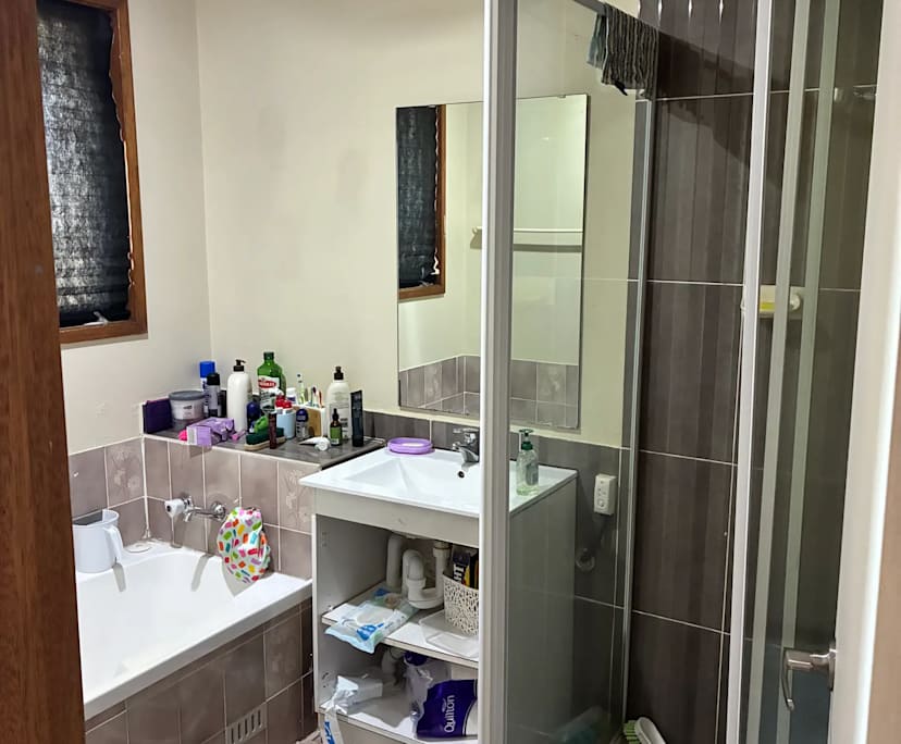 $260, Student-accommodation, 3 bathrooms, Quakers Hill NSW 2763