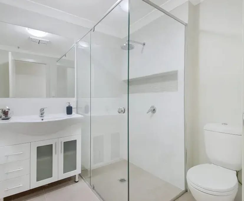 Unfurnished room in a flatshare