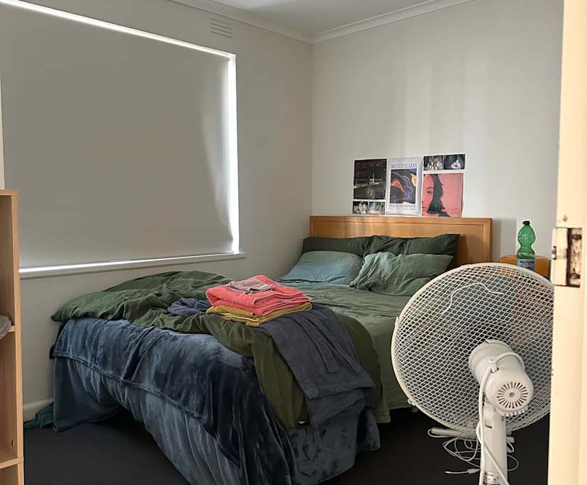 Unfurnished room in a flatshare