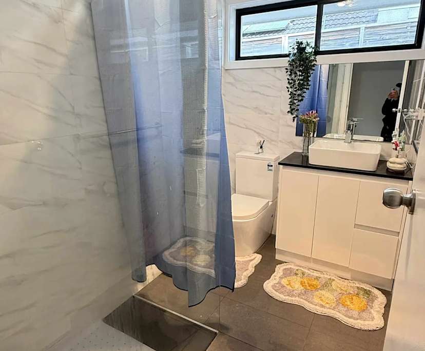 Furnished room in a share house