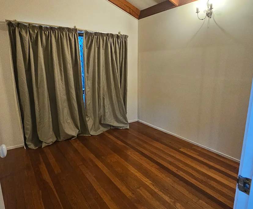 $250, Share-house, 5 bathrooms, Advancetown QLD 4211