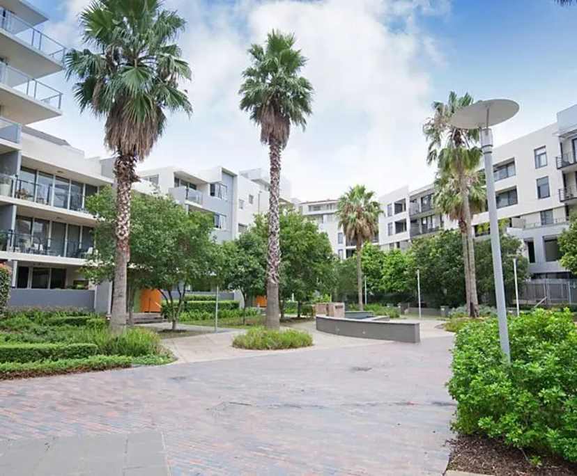 $390, Flatshare, 2 bathrooms, South Yarra VIC 3141