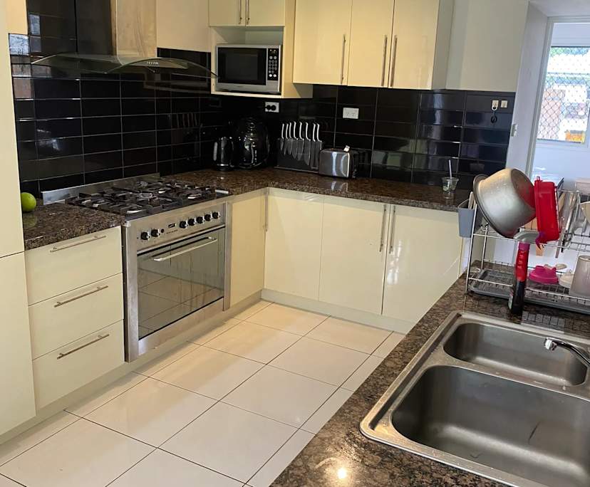 Furnished room in a share house