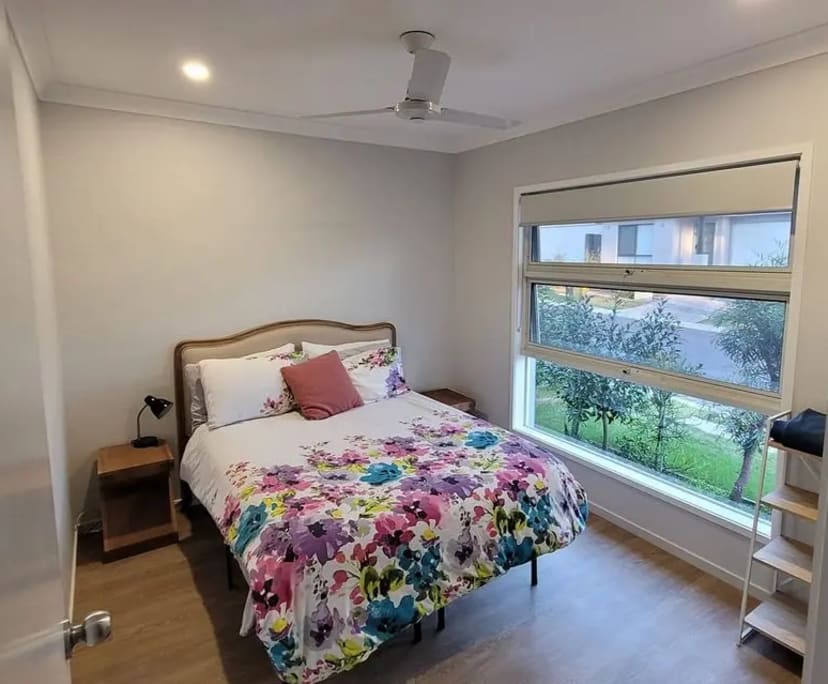Furnished room in a share house