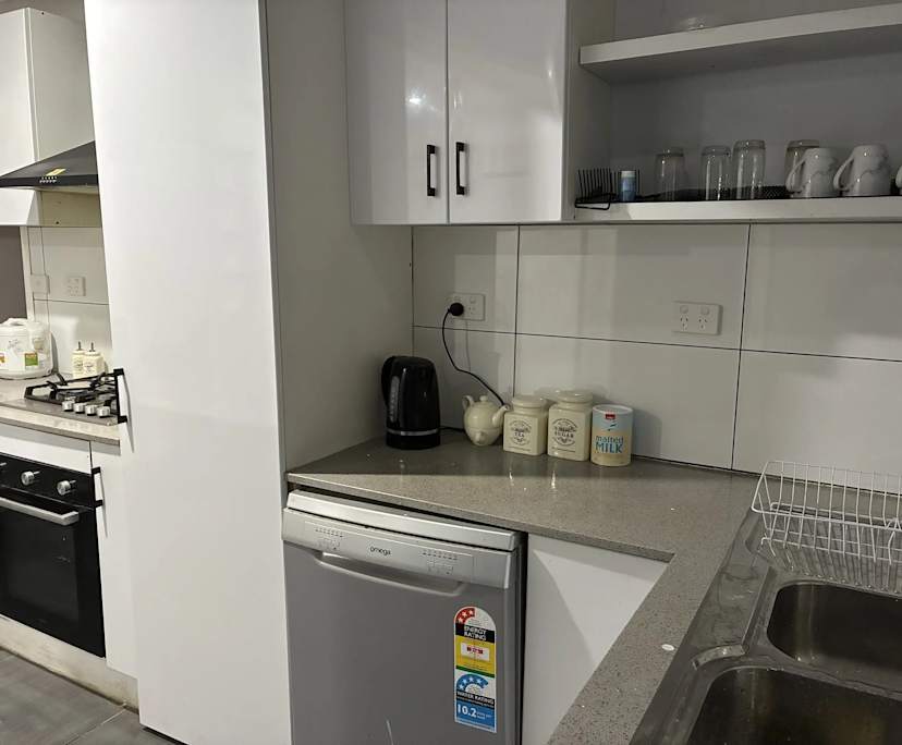 $800, Whole-property, 3 bathrooms, Deer Park VIC 3023