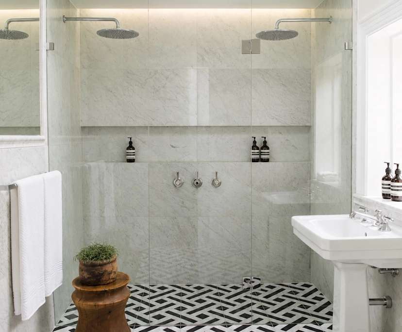 Whole property with 2 rooms for rent