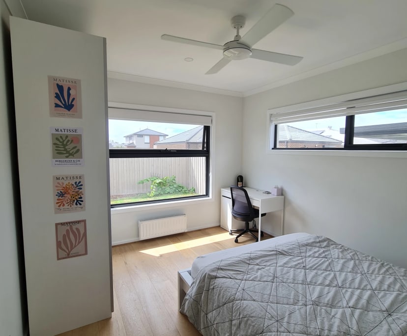 Furnished room in a flatshare