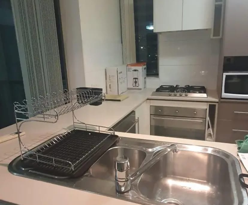 $330, Student-accommodation, 2 bathrooms, Brisbane City QLD 4000