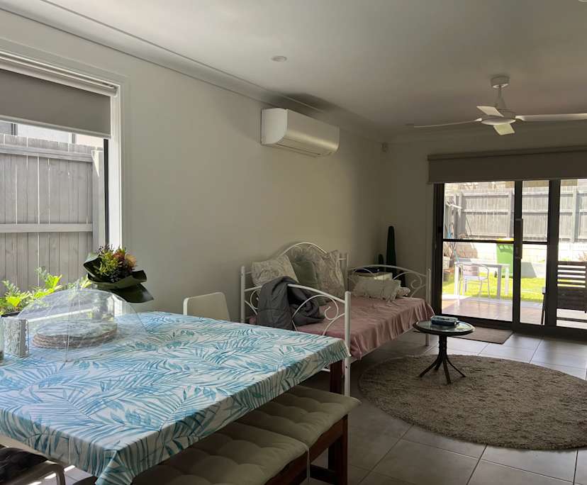 $215-380, Share-house, 2 rooms, Spring Mountain QLD 4300, Spring Mountain QLD 4300